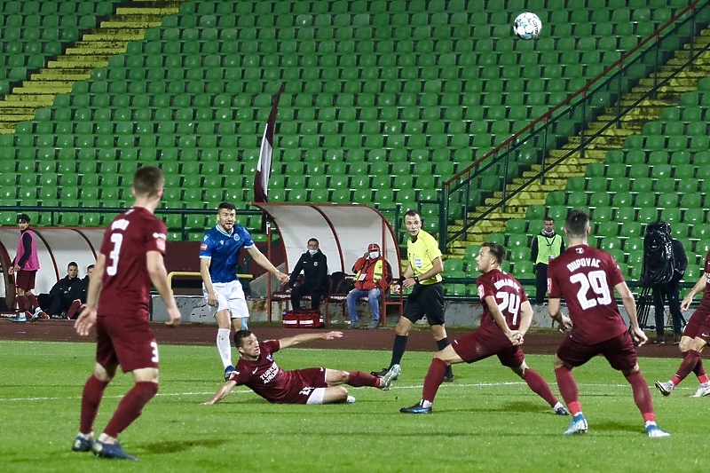 Detalj s posljednjeg meča Sarajeva i Željezničara na Olimpijskom stadionu "Asim Ferhatović Hase"