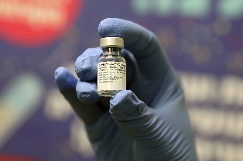 U Pfizeru tvrde da nema dokaza o povećanom riziku od njihove vakcine (Foto: EPA-EFE)