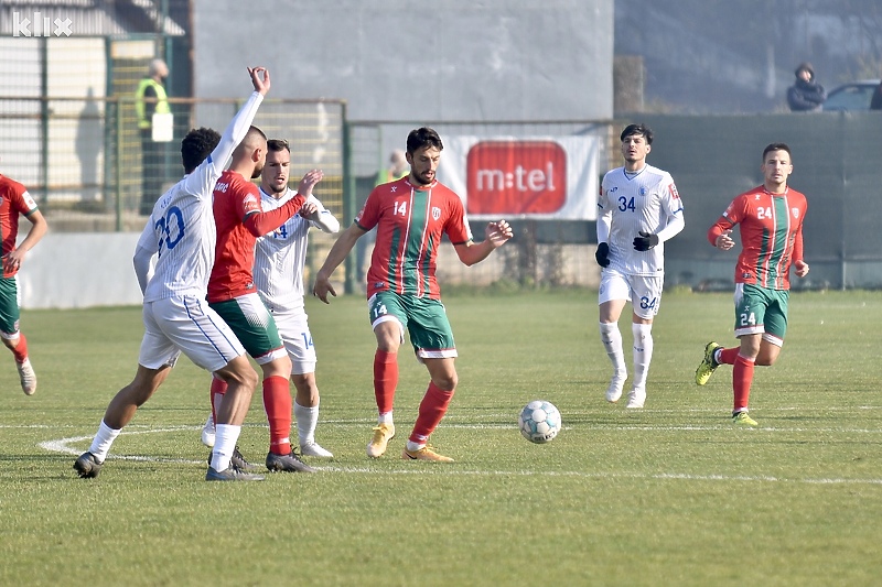 Detalj s utakmice na Otoci između Olimpika i Tuzla Cityja (3:2) (Foto: T. S./Klix.ba)