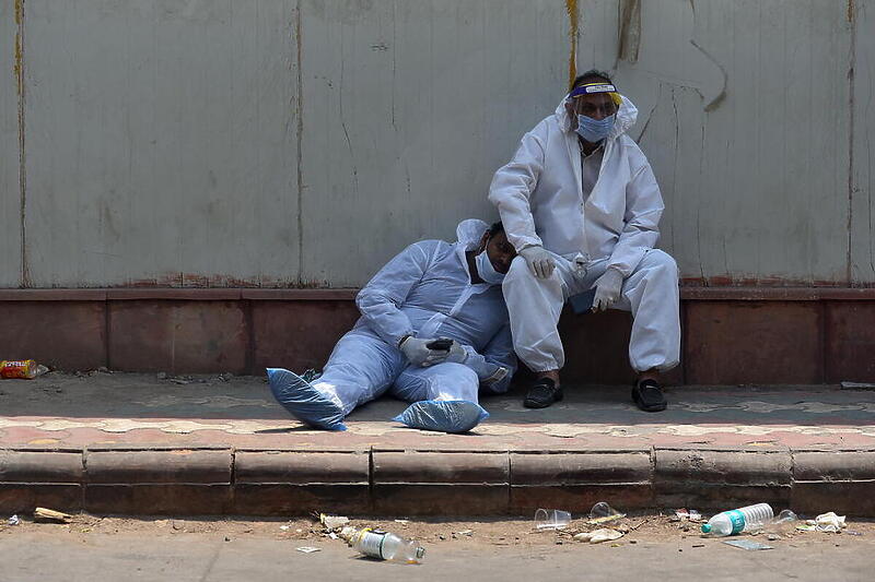 Medicinski radnici u New Delhiju (Foto: EPA-EFE)