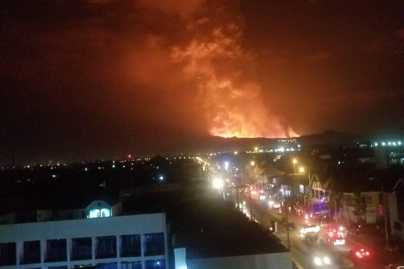 Erupcija vulkana nadomak Gome (Foto: Twitter)