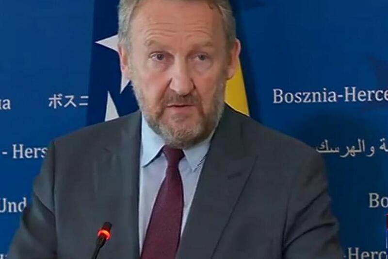 Bakir Izetbegović, detalj sa današnje press konferencije