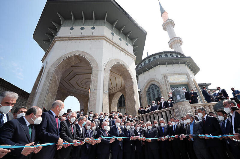 Sa ceremonije otvaranja (Foto: EPA-EFE)