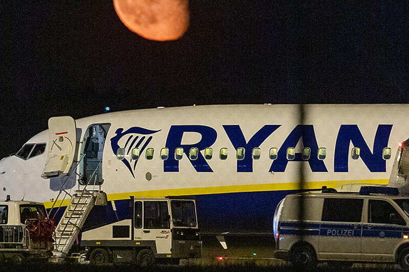Avion Ryanaira na aerodromu u Berlinu (Foto: Twitter)