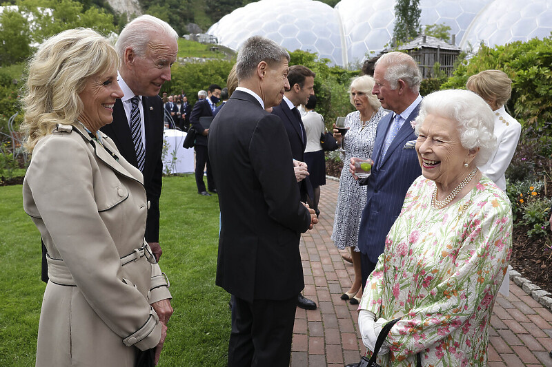 Joe Biden i kraljica Elizabeta (Foto: EPA-EFE)