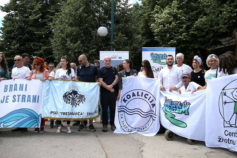 Okupljanje aktivista u borbi za zaštitu rijeka Balkana