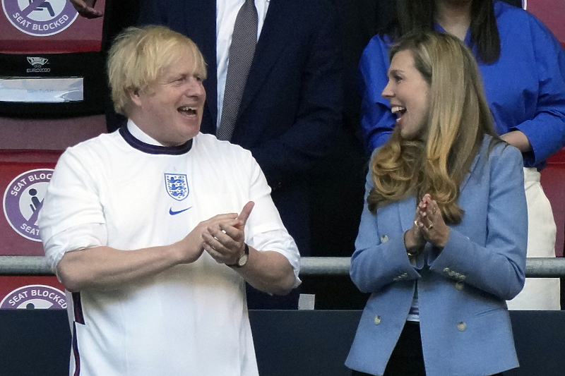 Boris Johnson uživo bodrio Englesku (Foto: EPA-EFE)