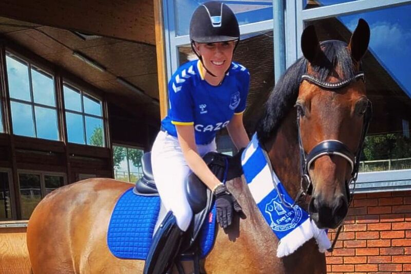 Nicolle "okitila" svog konja (Foto: Instagram)