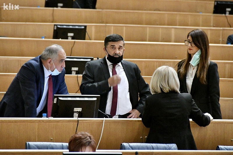 Zastupnici HDZ-a u državnom parlamentu (Foto: I. Š./Klix.ba)