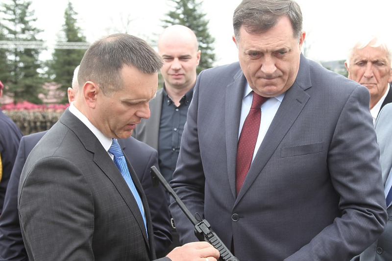 Lukač i Dodik