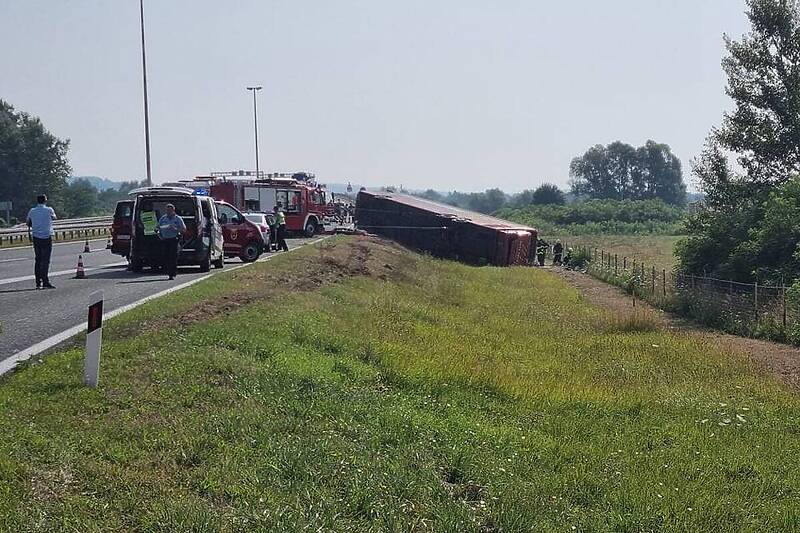 Sa mjesta nesreće (Foto: Luka Safundžić/SB Online)