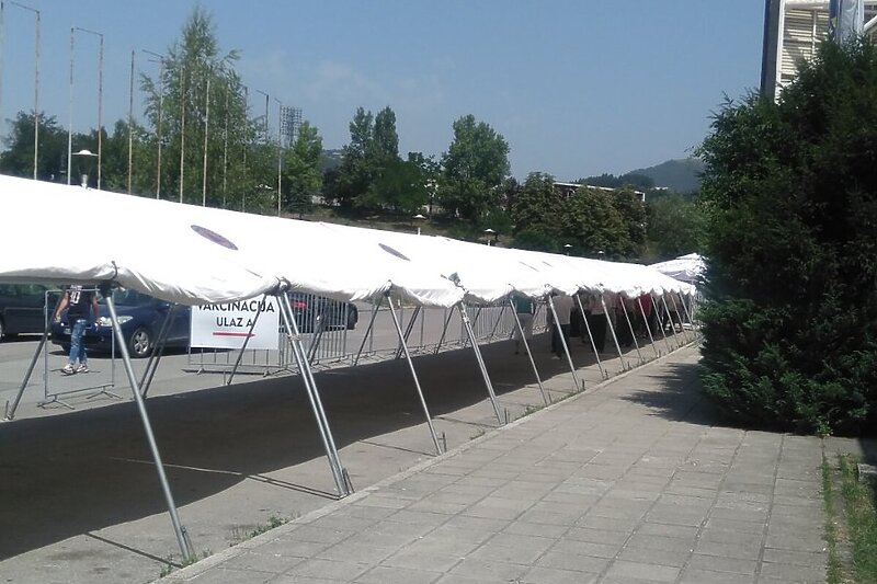 Šatori kao zaštita od nevremena (Foto: FUCZ)