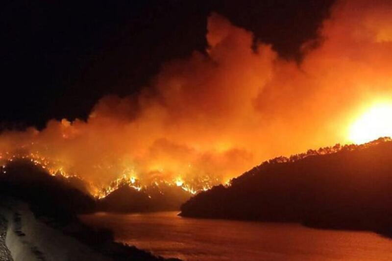 U požarima u Turskoj poginule najmanje tri osobe (Foto: Twitter)