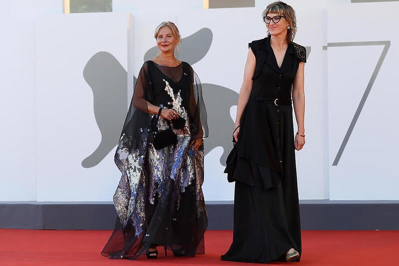 Jasna Đuričić i Jasmila Žbanić na premijeri filma na Venecijanskom festivalu (Foto: EPA-EFE)
