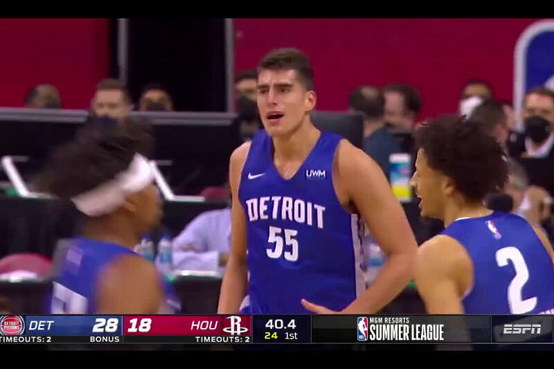 Luka Garza je postigao 15 poena (Foto: Screenshot)