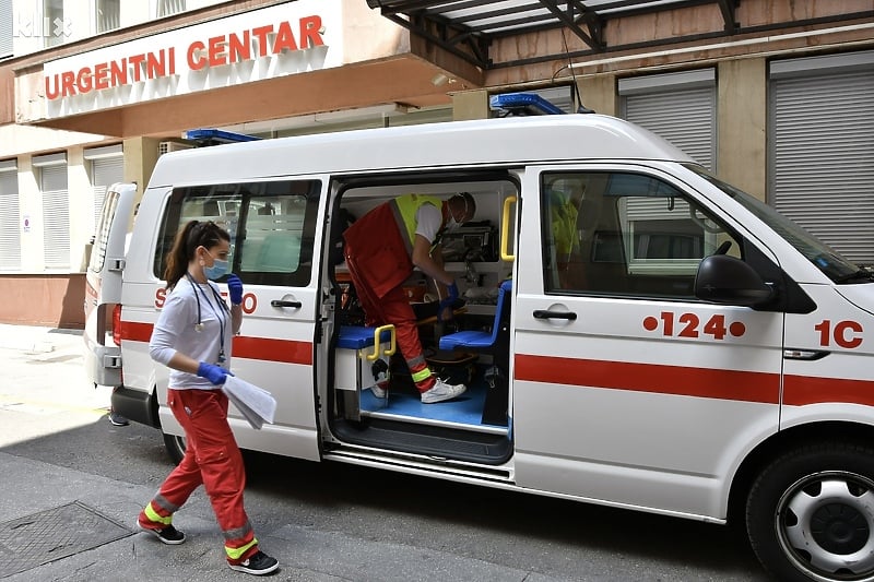 Ljekari savjetuju građanima da budu oprezni (Foto: I. Š./Klix.ba)