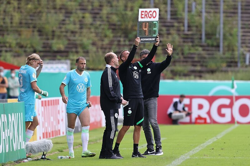 Trenutak kada je Wolfsburg izvršio šestu izmjenu (Foto: Preußen Münster)