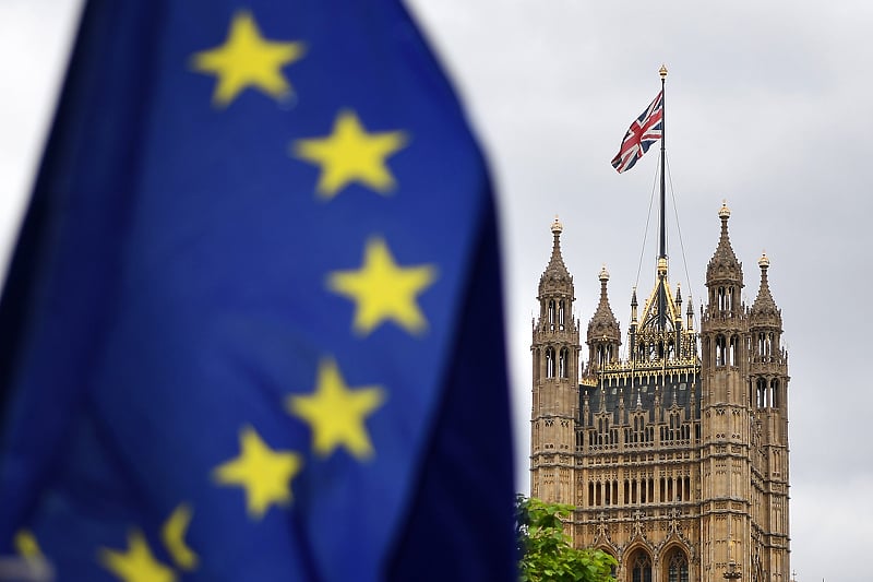 Pojedini bankari milioneri napuštali Veliku Britaniju uoči Brexita (Foto: EPA-EFE)