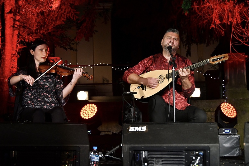 Koncert Damira Imamovića u botaničkoj bašti Zemaljskog muzeja (Foto: I. Š./Klix.ba)