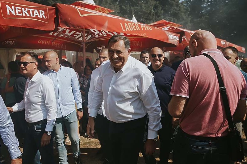 Dodik predvodi skup na Mrakovici (Foto: ATV)