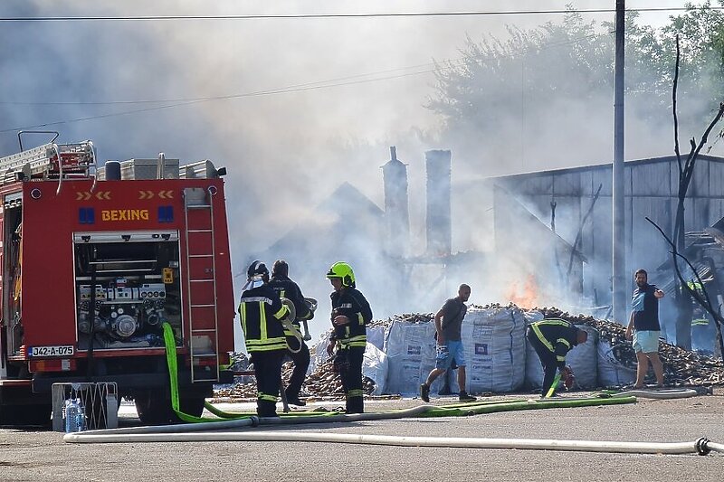 Požar lokalizovan (Foto: Twitter)