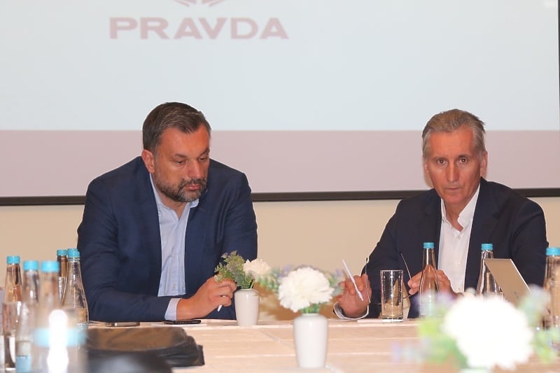 Foto: Narod i pravda