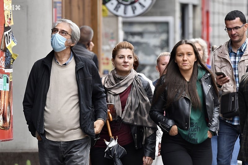 Na građane se apeluje da se vakcinišu i poštuju sve epidemiološke mjere (Foto: D. S./Klix.ba)