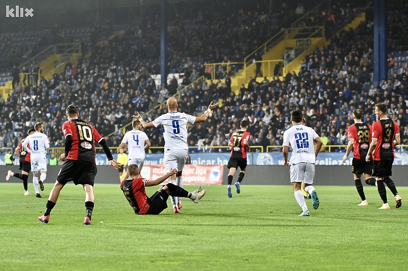 Željezničar i Sloboda nisu ponudili mnogo toga navijačima (Foto: D. S./Klix.ba)