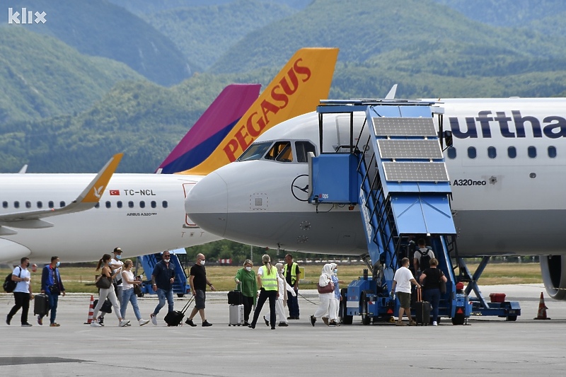 Pandemija značajno utjecala na poslovanje aerodroma u Sarajevu (Foto: I. Š./Klix.ba)