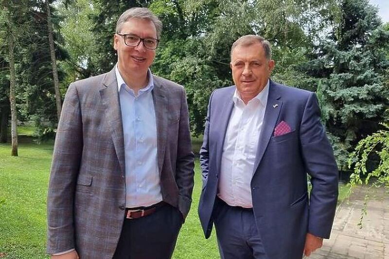Aleksandar Vučić i Milorad Dodik (Foto: Arhiv/Klix.ba)