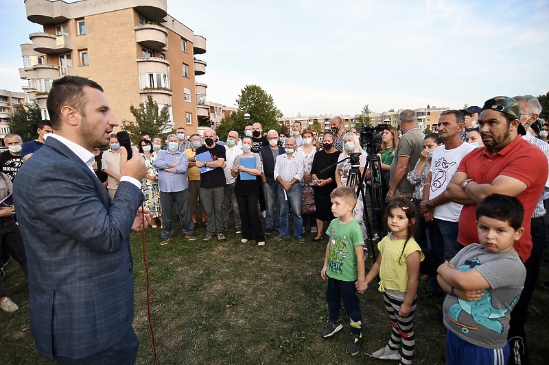 S protesta na Dobrinji: Efendić se obratio građanima (Foto: D. S./Klix.ba)
