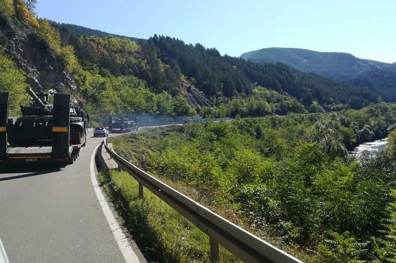 Fotografije transporta tenkova se pojavile na društvenim mrežama (Foto: Facebook)