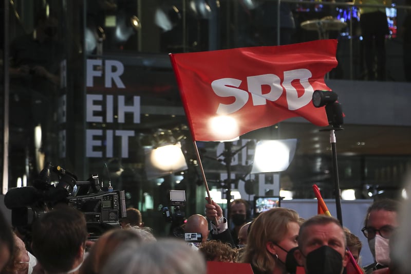 SPD više ideološki bliskih stranaka (Foto: EPA-EFE)