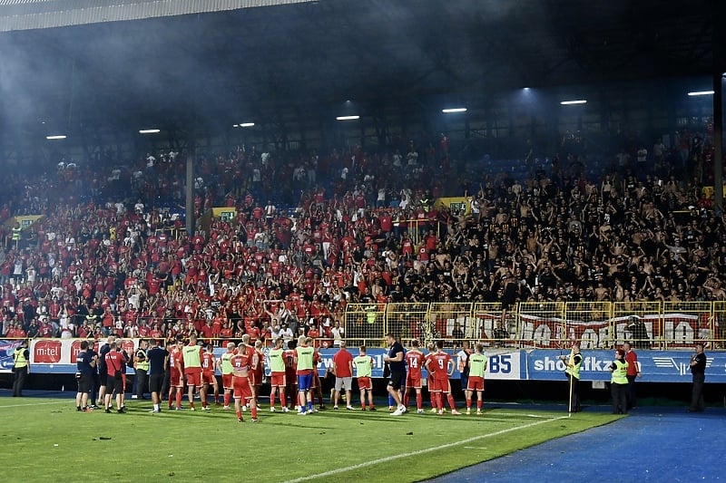 Rođene je protiv Elfsborga na Grbavici bodrilo 10.000 navijača (Foto: Arhiv/Klix.ba)