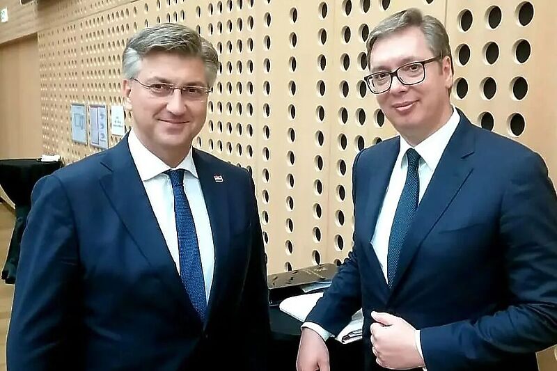 Susret Vučića i Plenkovića na samitu u Ljubljani (Foto: Instagram)