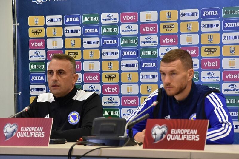 Ivaylo Petev i Edin Džeko na konferenciji za medije (Foto: NS BiH)