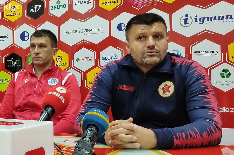 Sergej Jakirović i Feđa Dudić na konferenciji za medije (Foto: G. Š./Klix.ba)