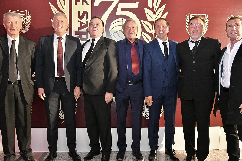 Bivši asovi Sarajeva: Prljača, H. Musemić, Ferhatović, Kapetanović, Hadžibegić, Pašić i Nikolić (Foto: I. Š./Klix.ba)