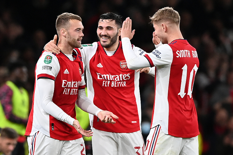 Calum Chambers, Sead Kolašinac i Emile Smith Rowe slave pogodak Arsenala (Foto: EPA-EFE)