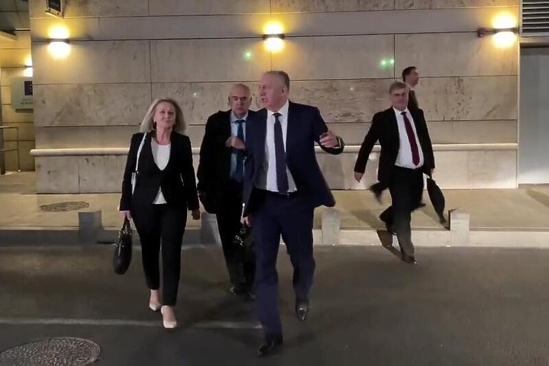 Delegacija HDZ-a BiH napušta zgradu Delegacije EU