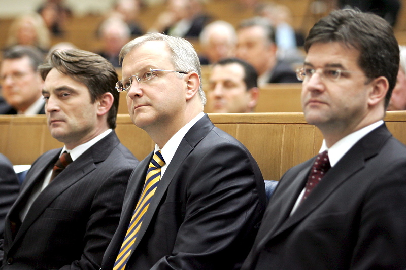 Željko Komšić, Olli Rehn (komesar EU) i nekadašnji visoki predstavnik Miroslav Lajčak (Foto: EPA-EFE)