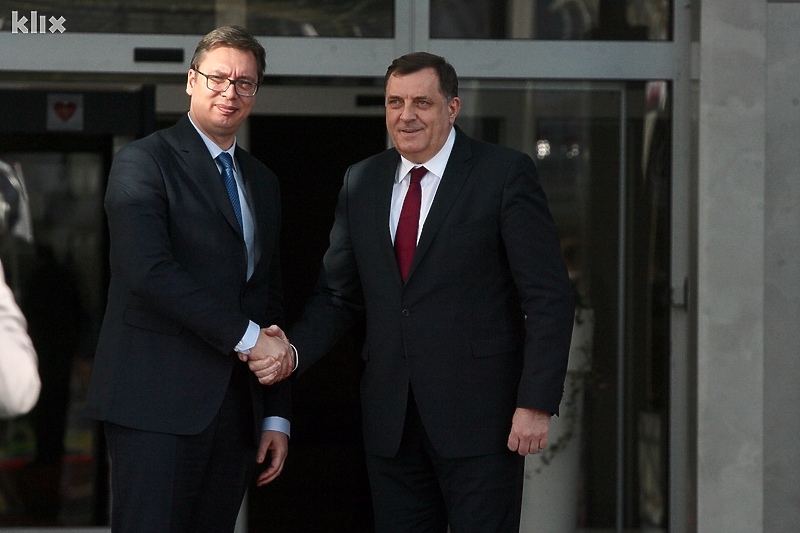 Aleksandar Vučić i Milorad Dodik (Foto: Klix.ba)