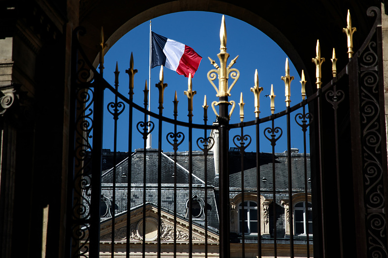 Tamnoplava boja bila je na francuskoj zastavi iz 18. stoljeća (Foto: EPA-EFE)