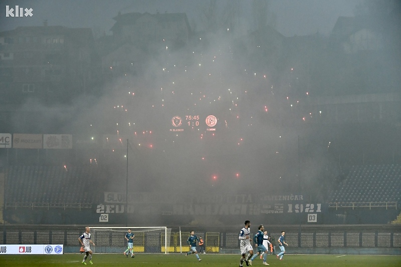 Takozvane rimske svijeće zapaljene su na jugu (Foto: I. Š./Klix.ba)