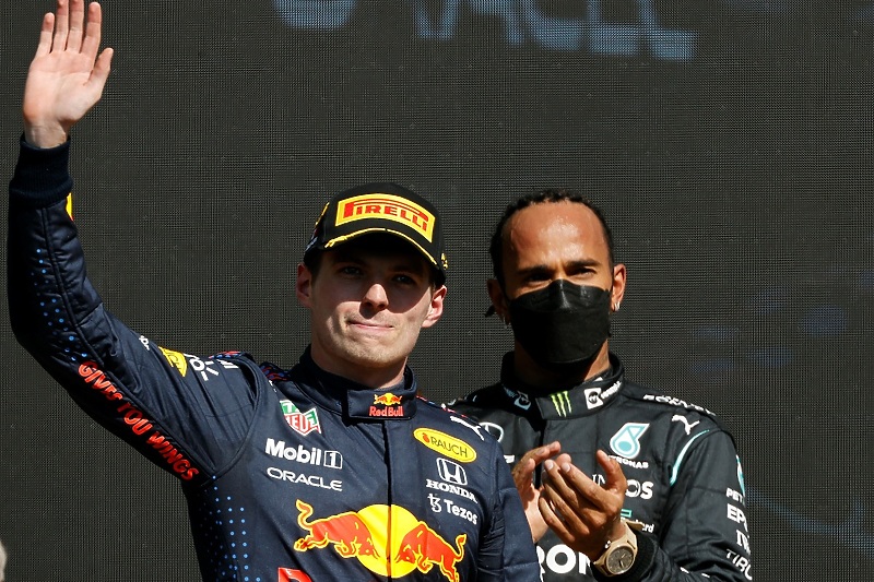 Max Verstappen i Lewis Hamilton (Foto: EPA-EFE)