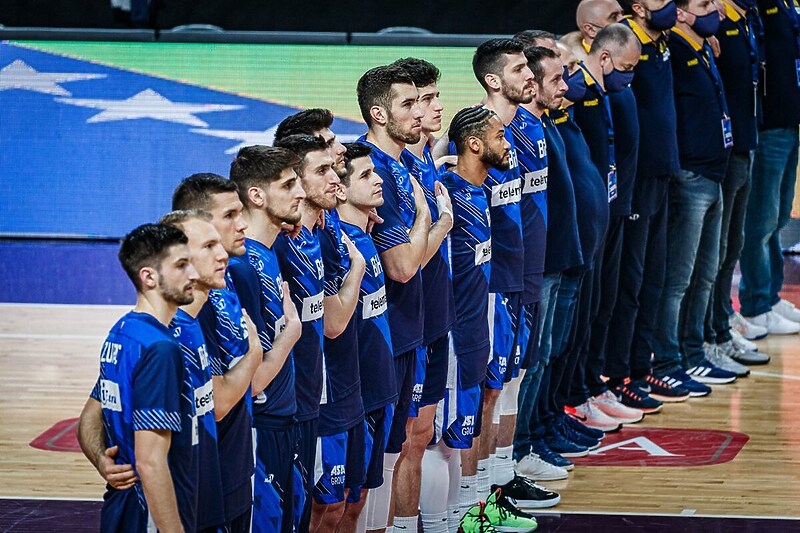 Košarkaši BiH uoči utakmice protiv Bugarske (Foto: FIBA)