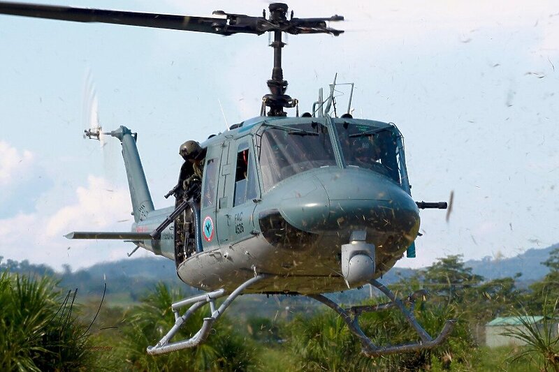 Helikopter "UH-1H-II" (Foto: Twitter)