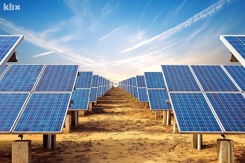 Solarni paneli za proizvodnju električne energije (Foto: Shutterstock)