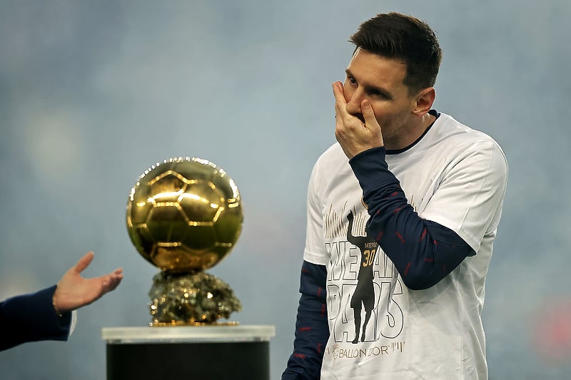 Messi sada ima dvije Zlatne lopte više od Ronalda (Foto: EPA-EFE)