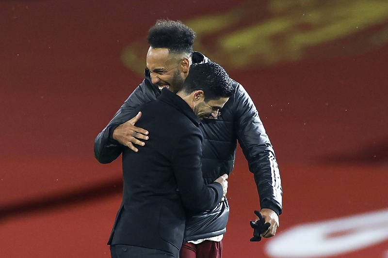 Mikel Arteta i Pierre-Emerick Aubameyang (Foto: EPA-EFE)